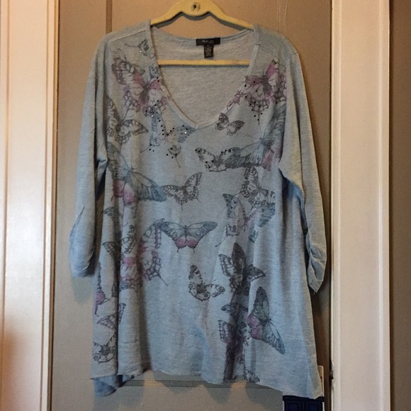 Style & Co. Tops - Style & Co Macy’s Butterfly Sparkle V-Neck Top 2x